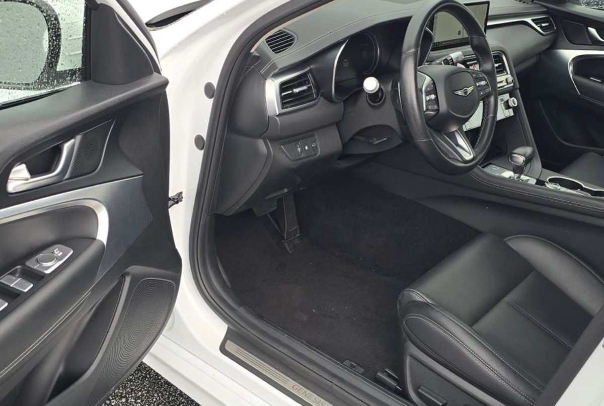 GenesisGreerSC's tweet photo. Looking for a luxury sedan that checks all the boxes? 👀

The Genesis G70 delivers athletic performance, bold styling, and a driver-focused interior designed to make every drive more enjoyable.

Explore our G70 inventory:
https://t.co/TRpiaNBfsP

#GenesisG70 #Genesis #LuxurySedan https://t.co/vbdzEGRDb1