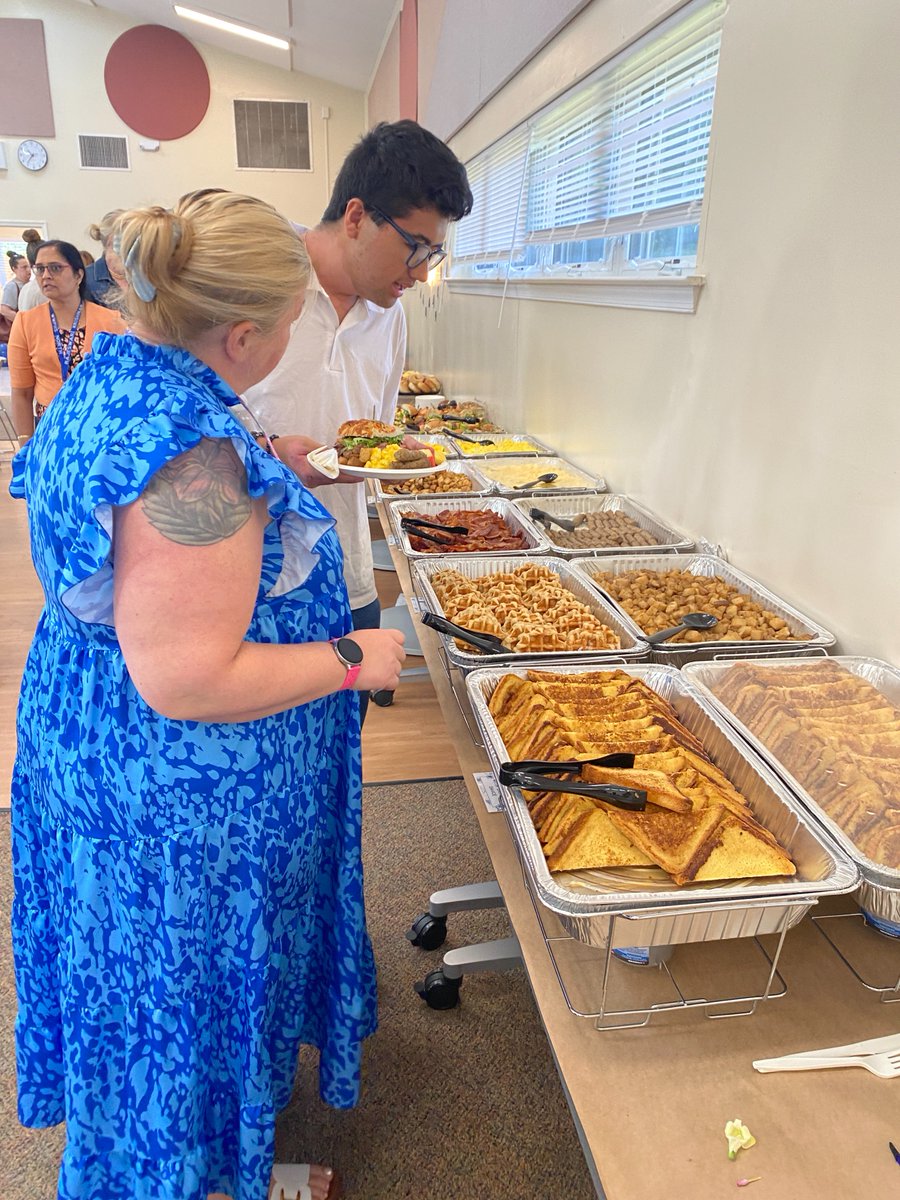 WWP_Schools's tweet photo. Thank you to the incredible community partners who made our Work-Based Learning Program possible! At the 4th Annual Thanks-a-Brunch, seniors &amp; post-grads celebrated &amp; recognized employers &amp; mentors who supported meaningful real-world learning experiences all year. #WWP #WWPRSD https://t.co/JN3lSLxGXv