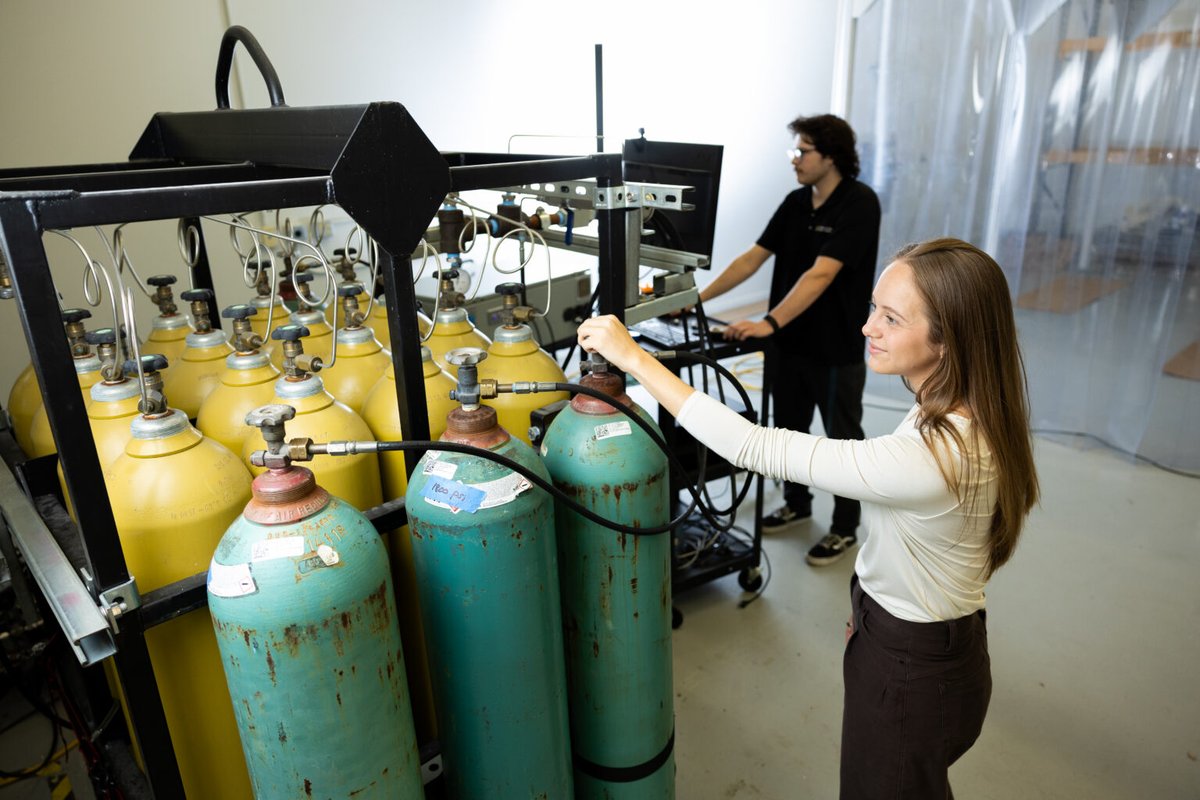 UCFMAE's tweet photo. UCF alumna and postdoctoral scholar Rachel Hytovik ’20 ’24MSAE ’25PhD is pioneering advances in hypersonic propulsion at the HyperSpace Center. This technology could enable flights from New York to London in under 15 minutes within 25 years. 

Learn more: https://t.co/6IDy4CjQ3K https://t.co/Xbz2T3Ocn2