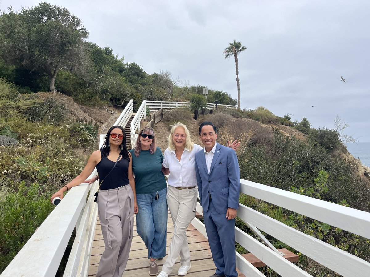 MayorToddGloria tweet picture