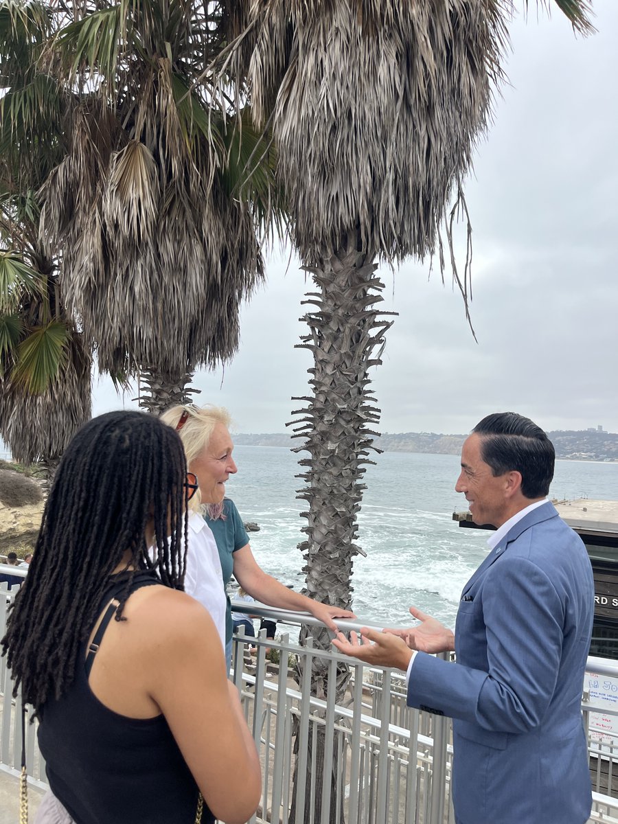 MayorToddGloria tweet picture
