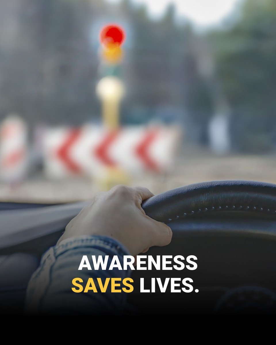 NATSignals's tweet photo. Distraction remains one of the leading contributors to work zone incidents.
Drivers approaching temporary traffic control should reduce speed, eliminate distractions, and follow posted signals carefully.
Awareness saves lives.
#SafetyFirst #WorkZoneSafety #RoadSafety https://t.co/FYQWRz7FKt