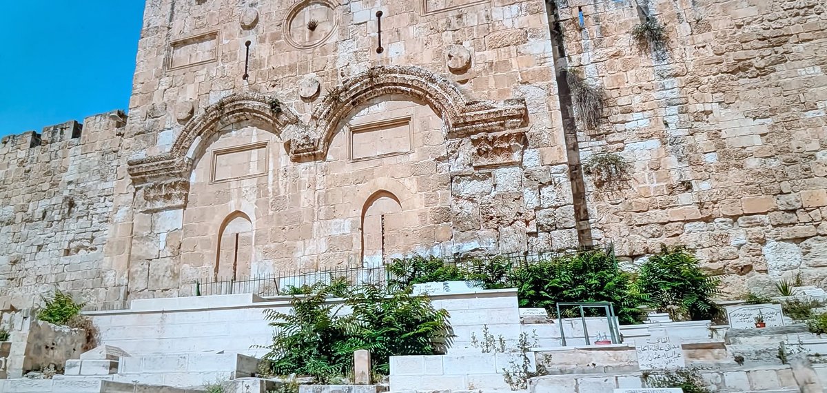 RealShaneNelson's tweet photo. The eastern Gate ❤️ https://t.co/rnknw7yjL9