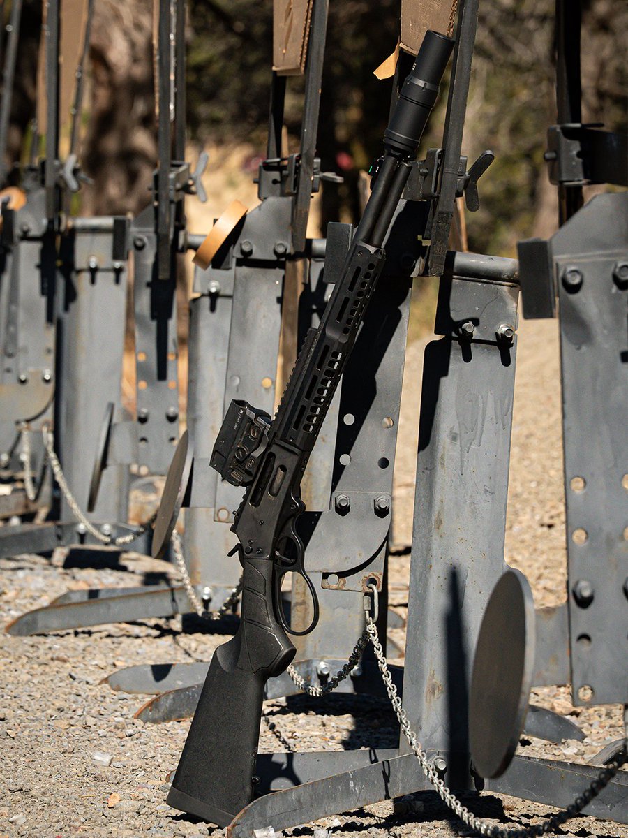 Smith_WessonInc's tweet photo. .30-30 Stealth Hunter Range Setup 😮‍💨 https://t.co/1GwcRyTSXh