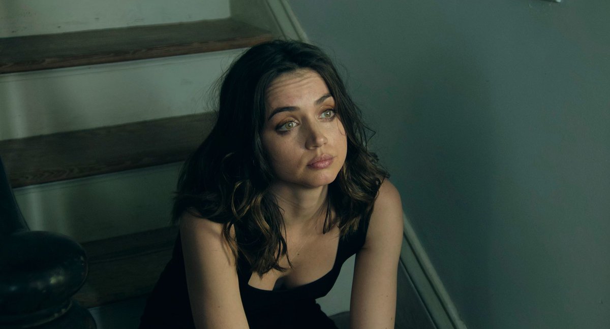 popsvibe's tweet photo. Ana De Armas https://t.co/V6P9SsXVv1