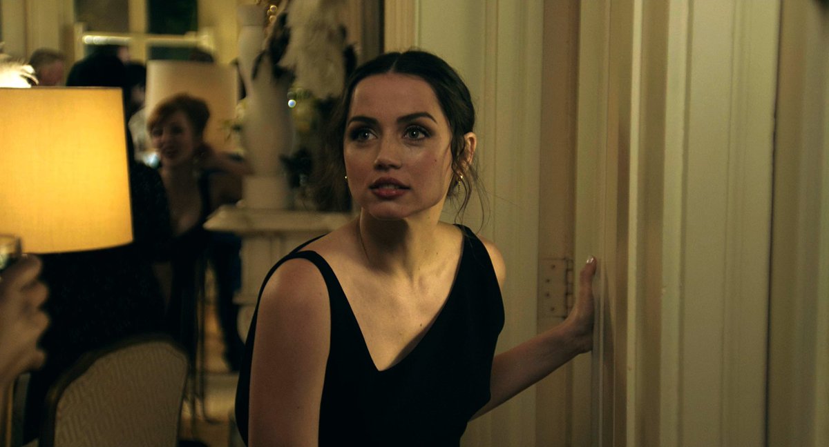 popsvibe's tweet photo. Ana De Armas https://t.co/V6P9SsXVv1