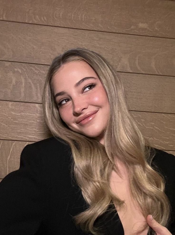 hoqueizarei's tweet photo. ͏ ͏ ͏ ͏ ͏ ͏ ͏ ͏ ͏ ͏ ͏ ͏ ͏ 🏒 summer di laurentis

idɑde: 21
universo: briar u
pronomes: ela/dela
user: @louralizando https://t.co/2njPyXkfMI