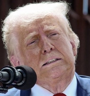 pinkflyd7's tweet photo. @AWeidmann @afrankpuglia @LangmanVince This looks like 90s to me.  Looks like death is already knocking. https://t.co/MEgsf8BDUr