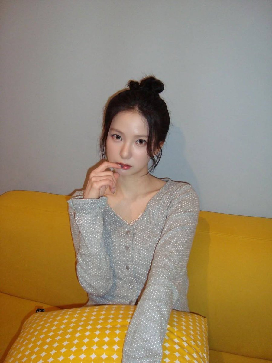 ChoiYujinFolder's tweet photo. 💛💛 PRETTY 💛💛
#최유진 #choi_yujin #yujin #kep1er #CLC https://t.co/hO0zFKCy9D