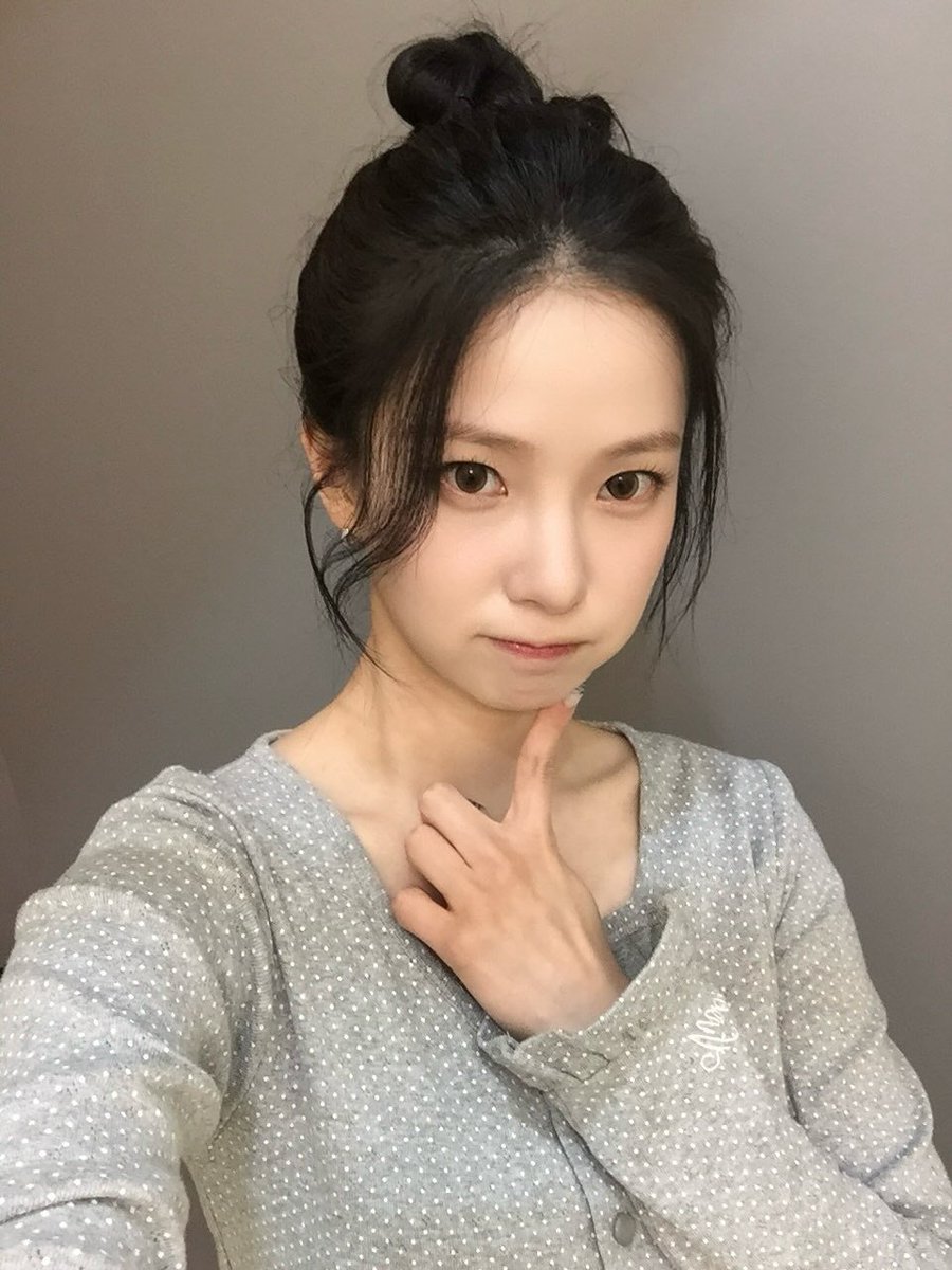 ChoiYujinFolder's tweet photo. 💛💛 PRETTY 💛💛
#최유진 #choi_yujin #yujin #kep1er #CLC https://t.co/hO0zFKCy9D