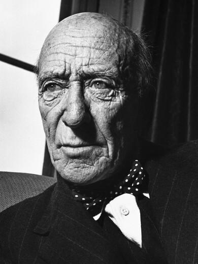 Vuelodelcometa's tweet photo. A principios del siglo XX, un escritor británico se internó en sociedades secretas, bosques infinitos y relatos de locura real. De allí, de las manos de Algernon Blackwood, salió El Wendigo, una obra que sigue resultando profundamente incómoda más de cien años después ⬇️ https://t.co/6GuIVHgOlj
