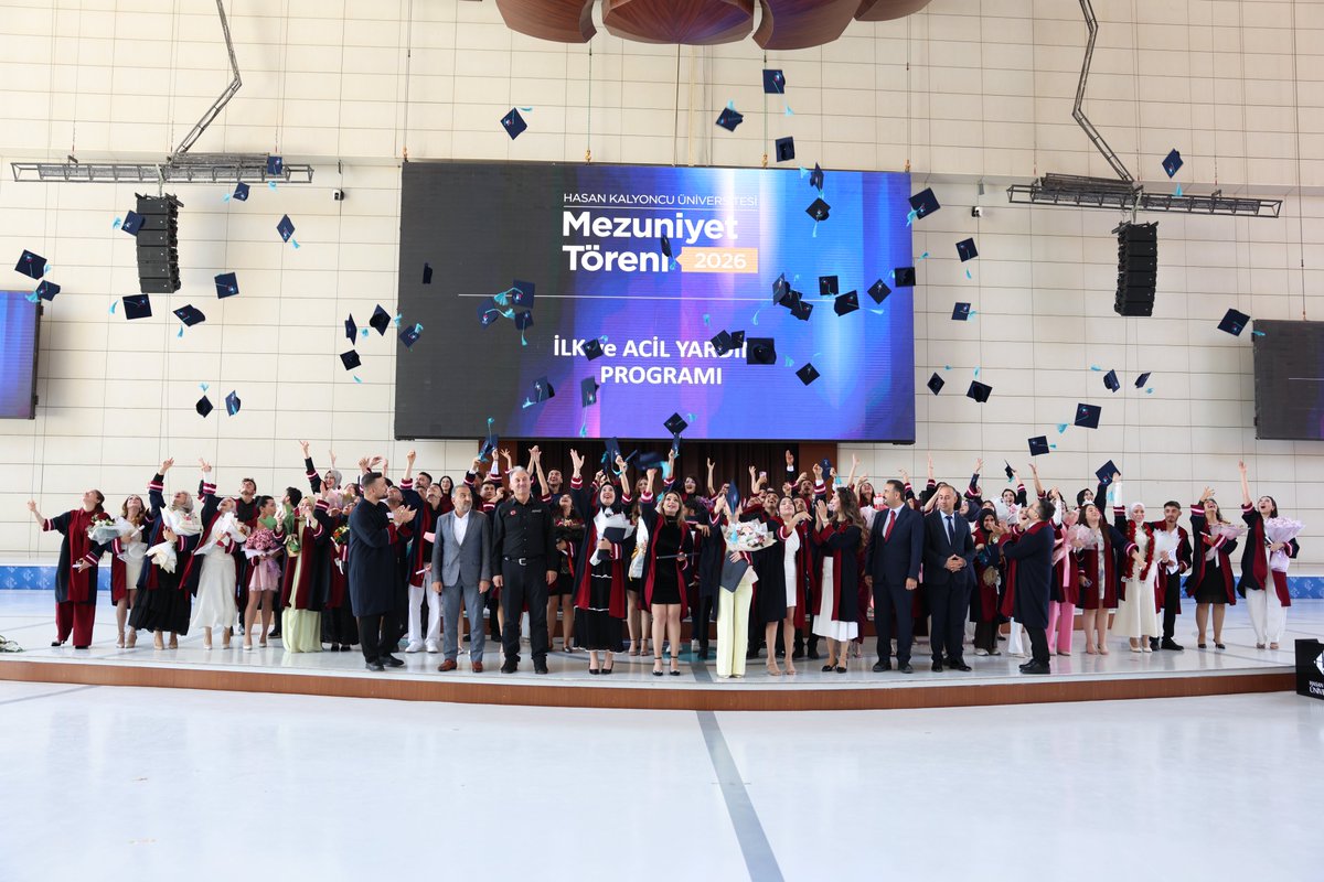 hkunv's tweet photo. 🎓 Hasan Kalyoncu Üniversitesi’nde 12. Mezuniyet Coşkusu! 🎉

✨Meslek Yüksekokulu
Azim ve heyecan dolu bir yolculuğun sonunda mezun olan öğrencilerimiz, yeni bir sayfa açıyor. Yolunuz açık, başarılarınız daim olsun! 👋👏

✨ Sağlık Bilimleri Fakültesi
Çok çalıştınız, çok emek verdiniz. HKÜ ailesinin bir parçası olduğunuzu hiçbir zaman unutmayın. Başarılarınız daim olsun! 🧑‍⚕️👩‍⚕️🎓

✨ Lisansüstü Eğitim Enstitüsü
Akademik başarılarıyla öne çıkan lisansüstü öğrencilerimiz mezuniyet heyecanını yaşadı. 🌟🎓

Tüm mezunlarımızı yürekten kutluyor, başarılarla dolu bir gelecek diliyoruz! 💫

#hkunv #hküheryerde #HKÜ2026 #HasanKalyoncuÜniversitesi #HKÜMezunları #MezuniyetTöreni #MeslekYüksekokulu #SağlıkBilimleriFakültesi #MühendislikFakültesi #HukukFakültesi #LisansüstüEğitimEnstitüsü