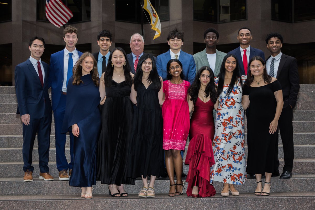 joinnest4's tweet photo. As a proud member of @BCEFImpact's Class of 2023, #NEST4US COO Esha loved welcoming the newest class of #scholars into the #CamFam at the annual #BCEF #Awards Weekend in #SanFrancisco, #California! 🌉Grateful for this #community & excited for next year! https://t.co/TnRs0vUSVw https://t.co/gzE5GLDVX5