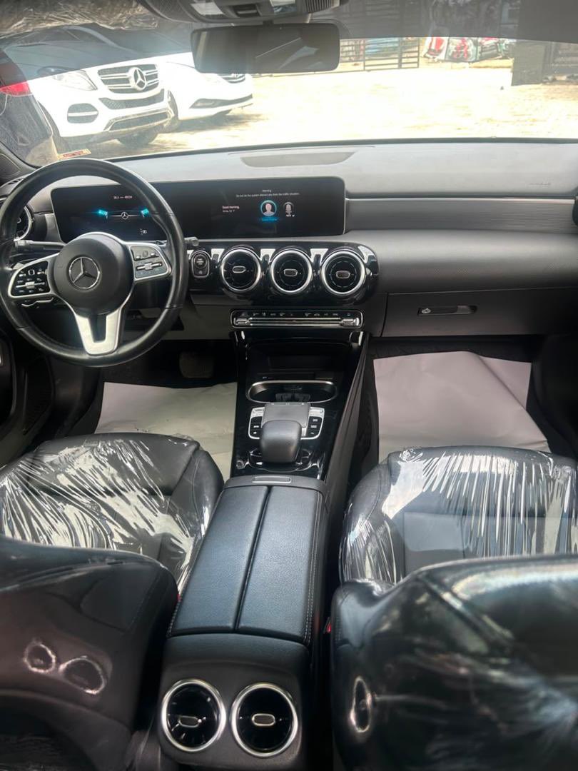 Rowneautos247's tweet photo. Touchdown‼️ Touchdown‼️
Foreign used🇺🇸
2020 Mercedes Benz A220
Accident Free
•Dual digital display
•MBUX infotainment system with voice control (“Hey Mercedes”)
•Apple CarPlay and Android Auto
•Wireless charging (on many trims)
•Ambient interior lighting
🏷️40M
📍Apapa,Lagos https://t.co/kgRguNqHK9