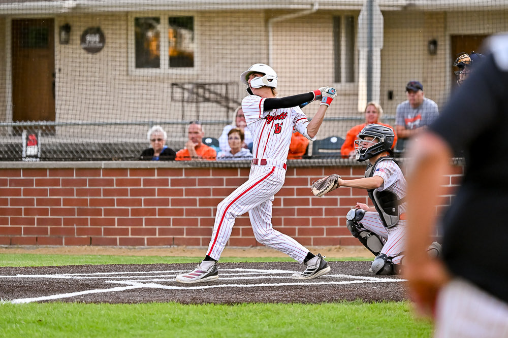 Sleach001's tweet photo. @JaxtonLeach HR 💣 https://t.co/dvM8wEfVJw
