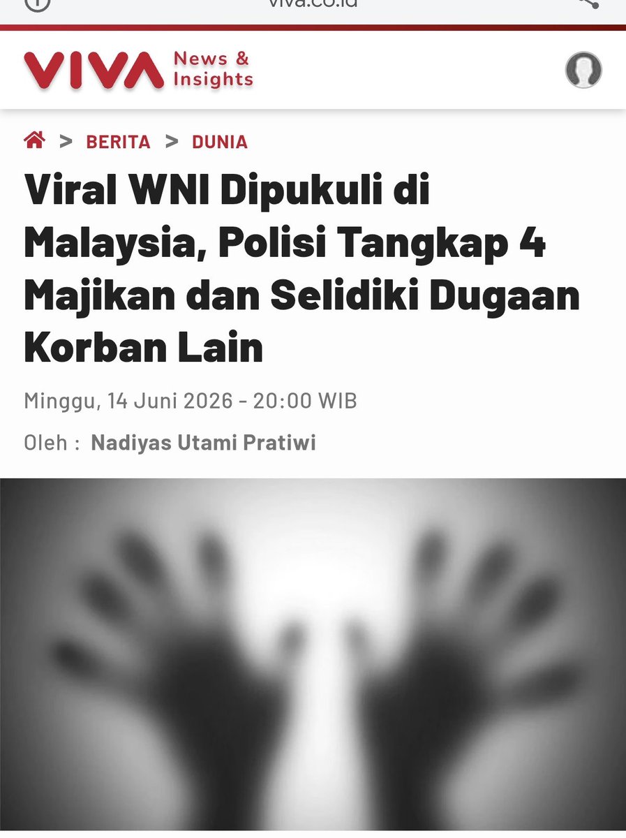 MiskinTV_'s tweet photo. ⚠️Video Mengandung Kekerasan ⚠️

Seorang ART asal Indonesia yang bekerja di Malaysia, mengalami penganiyayaan oleh Majikannya. Tampak dalam video 4 orang (2 pria, 2 Wanita) melakukan tindak kekerasan secara bergantian.
https://t.co/EFda1rPsR2