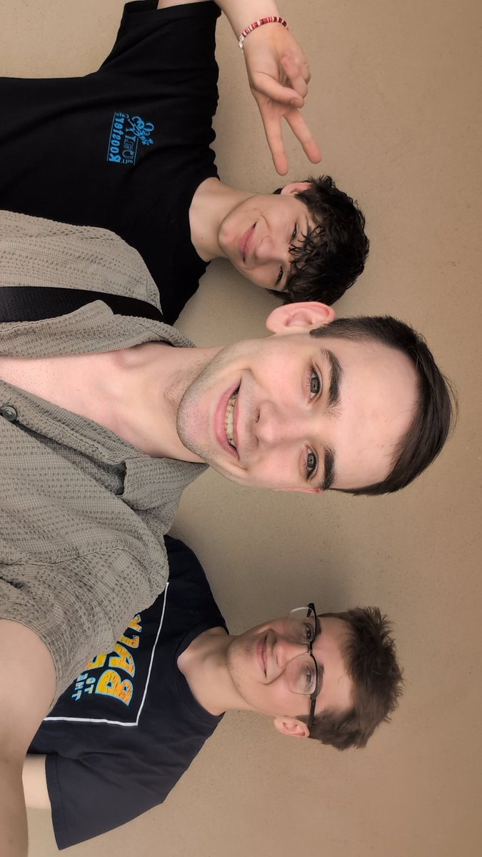 samwells2004 tweet picture