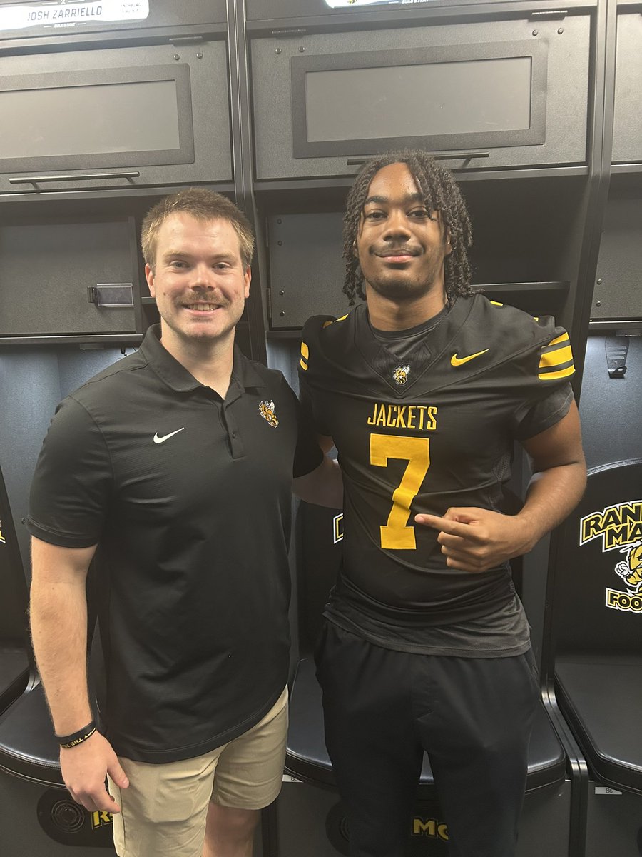JacksonMyles22's tweet photo. Had a great time @RMCfootball can’t wait to get back on campus for a home game!!
@fbcoach_7 
@GHSFootball 
@CoachNeuse https://t.co/Sq0K5S5Rka