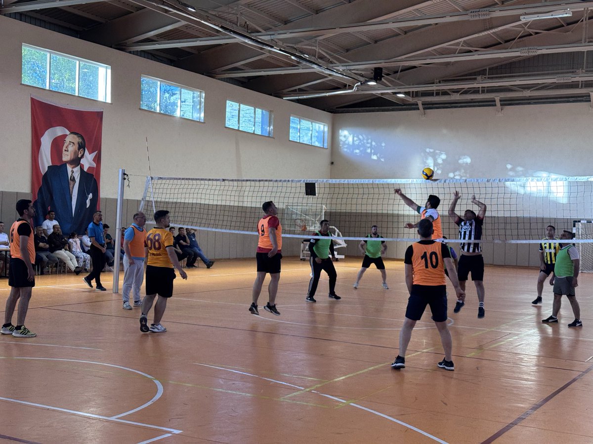 GuzelyurtKaymkm's tweet photo. Turnuvaya katılan tüm kurumlarımıza başarılar diler, organizasyonun dostluk, kardeşlik ve fair-play ruhu içerisinde geçmesini temenni ederiz. https://t.co/Cobwm0El45