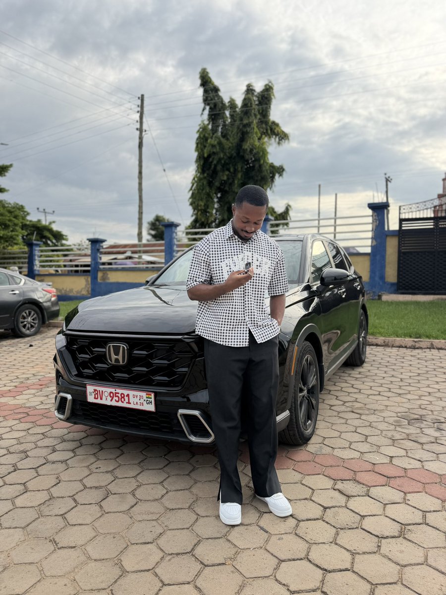 ELVIS SIMONS tweet media