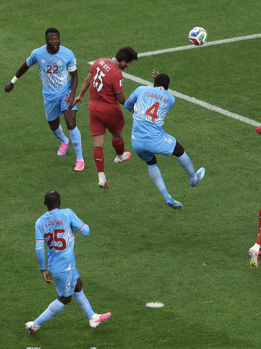 _Joy360's tweet photo. HT SCORER: 
Portugal 1 - 1 DR Congo 
Both goals were scored head 🆚 head 🥰 https://t.co/xqnQtumdVU