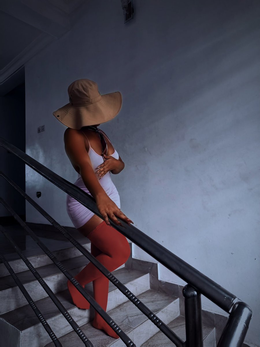 debbiegoddez's tweet photo. Let me re-introduce myself…. My name is Deborah I’m well known as debbiegoddez and I’m about to drop hottest🥶 banger to this sound tomorrow (ENERGY) by @tiwasavage …. On notification 📣 don’t miss out 

#foryou #fypシ #trend #energybytiwasavage https://t.co/xCz54YVhjH