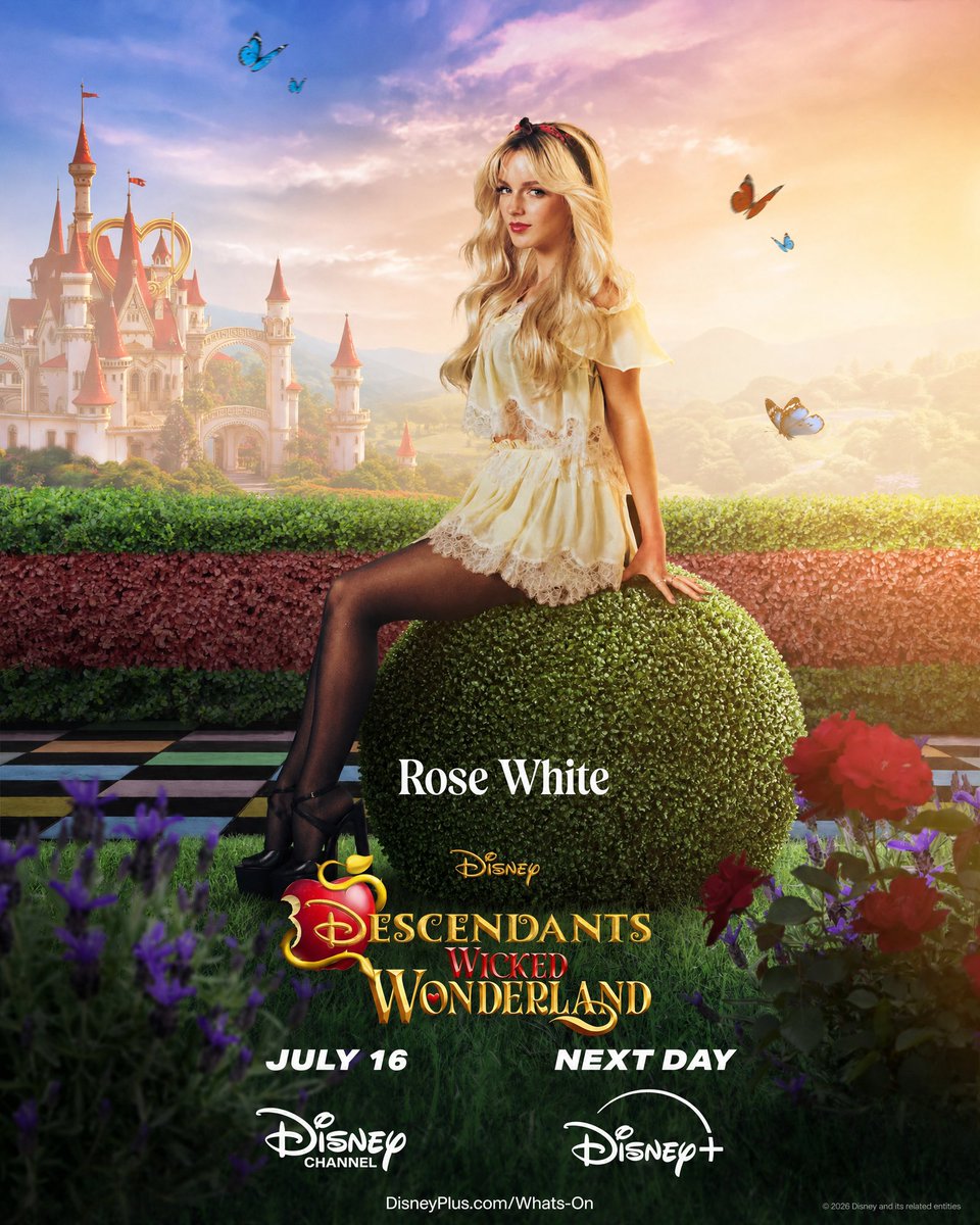 ofcbi4nca_'s tweet photo. You really thought Snow White’s daughter wouldn’t be part of this story?

✨ Rose White ✨ has arrived to enchant this tale! 🍎 ❣️

Descendants: #WickedWonderland premieres July 16 on Disney Channel, streaming the next day on Disney+. https://t.co/KzCHsI9OZ9