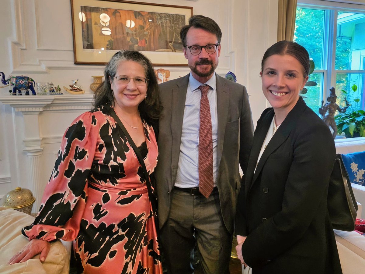 banffforum's tweet photo. 🇨🇦 Thank you to everyone who joined us at India House in #Ottawa for another outstanding #BanffForum Regional Event last night.

We were honoured to welcome H.E. Dinesh K. Patnaik and moderator Victor Thomas for an insightful discussion on the evolving Canada–India relationship. https://t.co/W8viO90so4