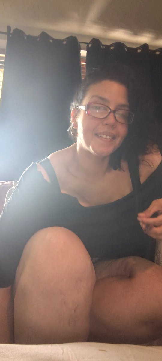 LunaAmazon82's tweet photo. Being the big beautiful goddess that I am 👑🩵👑

#goddess 
#bbw
#tall
#beauty https://t.co/gXEuQHPeDd