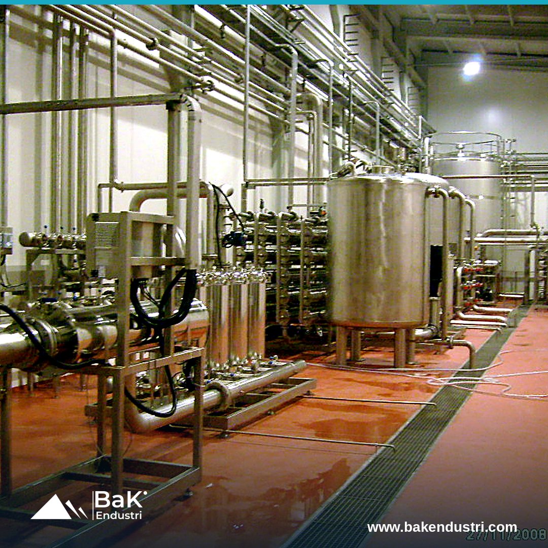 bakendustri's tweet photo. İçecek Fabrikası — Demineralize Su

Dünyanın önde gelen bir meşrubat markası için gıda standardında demineralize su tesisi: 2×95 m³/saat — UF + Aktif Karbon + RO/NF + UV, 316L paslanmaz, entegre CIP. 💧 #prosessuyu #demineralizasyon #BaKEndüstri https://t.co/bX0V0i8Qjh