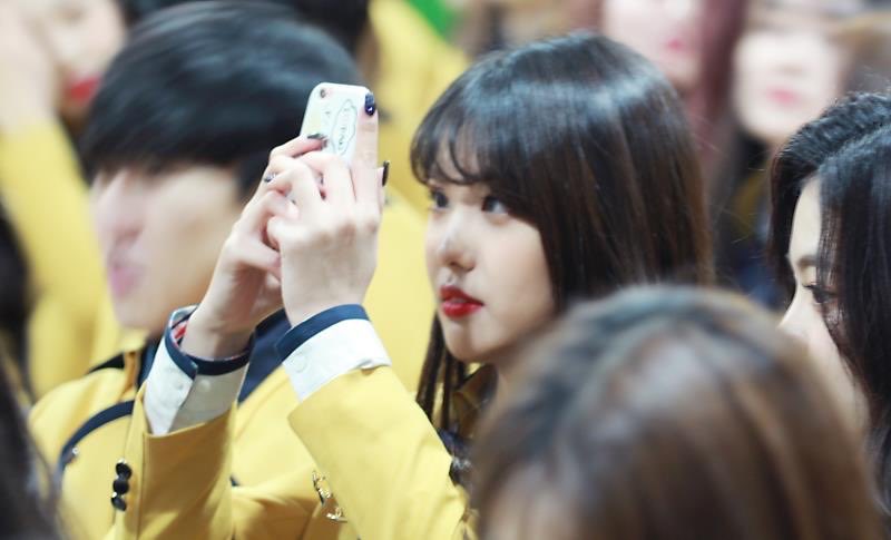 mmldfeed's tweet photo. — #AHIN #모모랜드 #MOMOLAND ★ https://t.co/HbiyPtMrvI