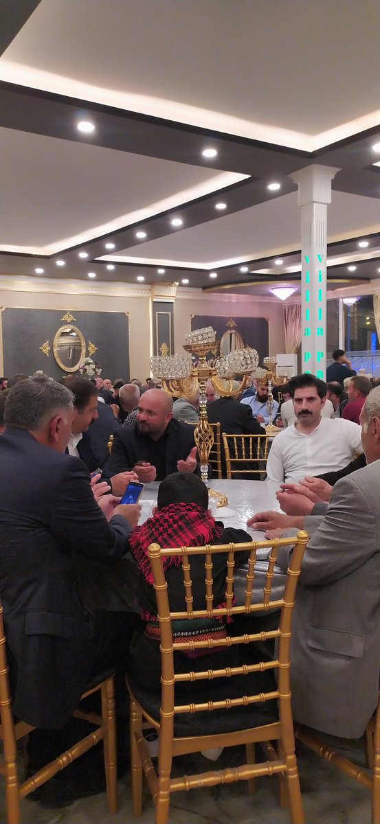 van_bsk's tweet photo. 📍 Mahalle Başkanımız Sn. Mahsun Gümüştaş, yönetim kurulu üyelerimizle birlikte Sapan ailesinin düğün merasimine katıldı.
Genç çiftimize bir ömür boyu mutluluklar diliyoruz. 💍🌹
@abuyukgumus
@MustafaAlkayis
@Recep_ayd25
@ArvasAbdulahat https://t.co/HrovGQXdoQ