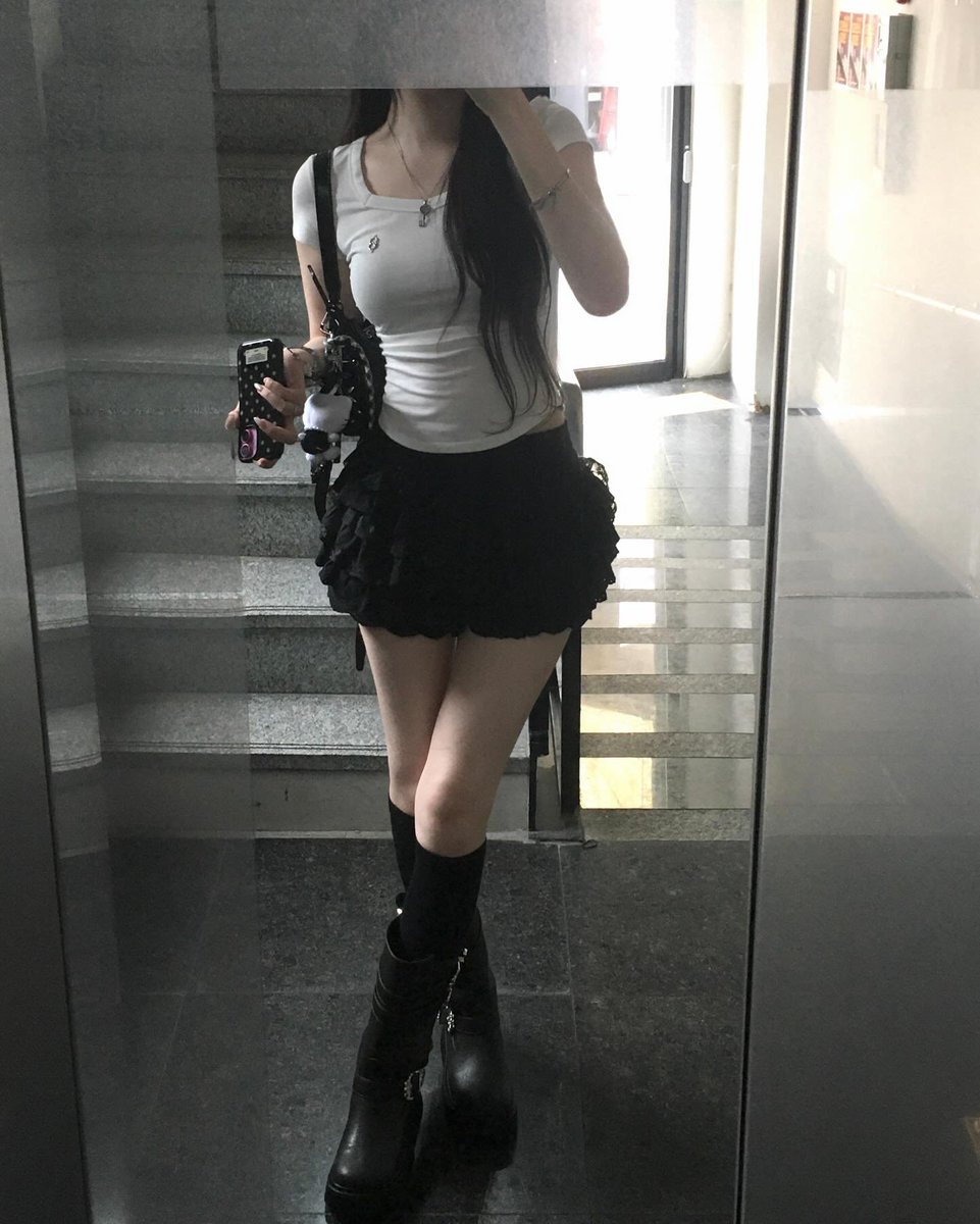 咲 tweet media