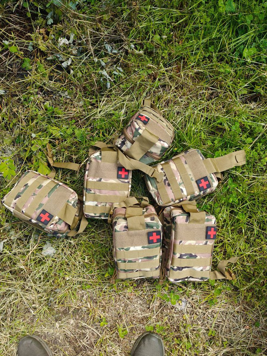 workshopofkind's tweet photo. Thank you 🙏 to our friends abroad who tirelessly continue helping Ukrainians! 💛💙
Sixteen first-aid kits were delivered to combat medics (who are also our close friends, and whom we support whenever and however we can)! 🇺🇦🙏🏼

Support the Workshop
PayPal: sk_dobro@ukr.net
Mono: UA653220010000026206360081041
https://t.co/cD4PaJq1yW