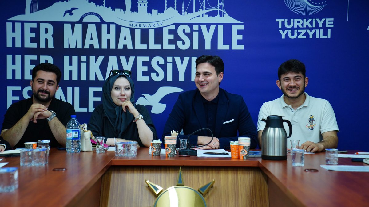 akgencesenler's tweet photo. İlçe Başkanımız Hasan Taha Cerrahoğlu başkanlığında, İl Yönetim Kurulu Üyelerimiz Davut Bilal Patır ve Zehra Şevval Yıldız’ın katılımıyla olağan ilçe yönetim kurulu toplantımızı gerçekleştirdik. https://t.co/RB5lgdvGo1