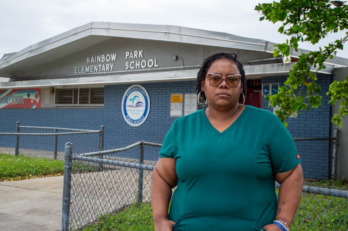 TheMiamiTimes's tweet photo. #MiamiDade students, parents and educators are watching closely as @MDCPS considers school consolidations, boundary changes and budget cuts tied to declining enrollment. What could it mean for schools like Lenora B. Smith, Rainbow Park and Parkway? 

https://t.co/ZAqJMjulqR https://t.co/AGHICzDGT5