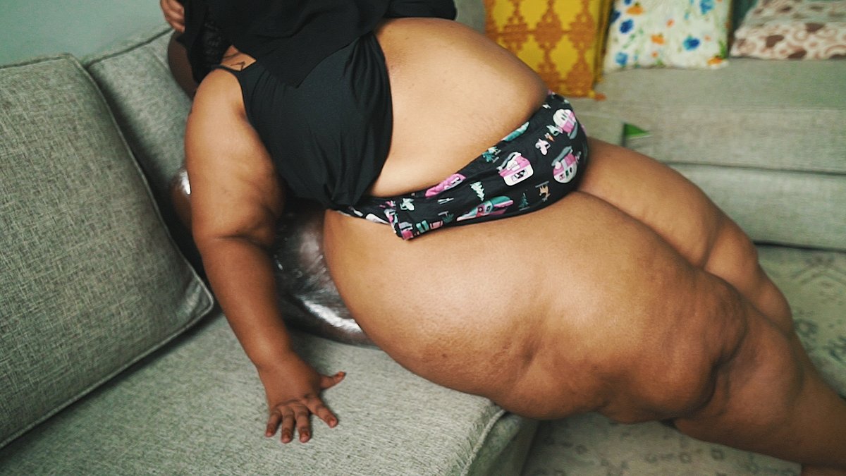 buttdutchess's tweet photo. Full video: https://t.co/6Hc0ig67li

Or buy here: https://t.co/NcFapFF0Bs

#SSBBW #Facesitting #Smother #HumanChair https://t.co/9fwIoMMG4K