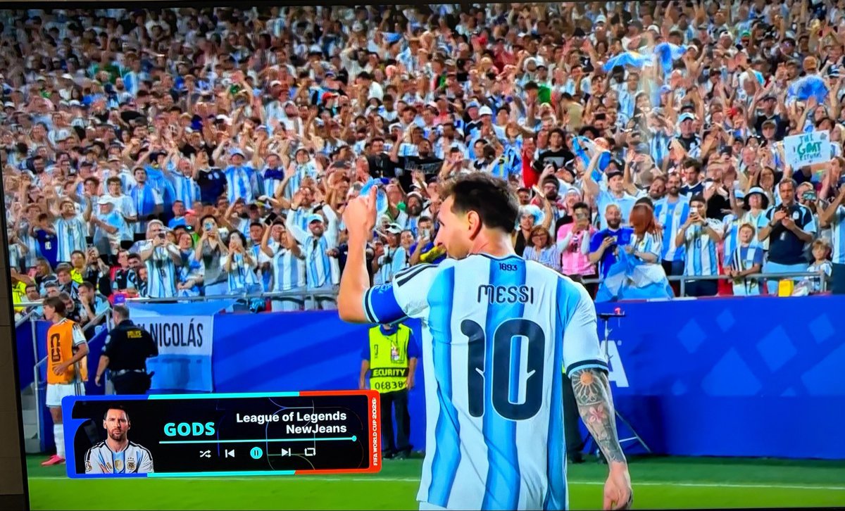 NewJeans_Base's tweet photo. 'GODS' by NewJeans was played at FIFA World Cup after Lionel Messi scored against Algeria https://t.co/WMqizUkZoS