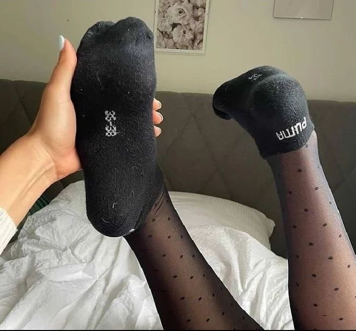 MonaxBeccasocks's tweet photo. #fußfetisch #getragenesocken #feetfetısh https://t.co/DtvL5r7Ben