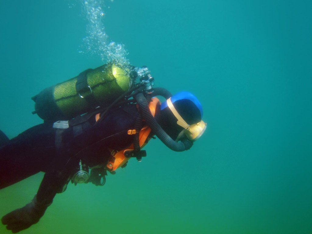 CeeBackOnX's tweet photo. "The brochure said 'Scenic Dives'. I want my money back!" https://t.co/nU7h3ZJpvp