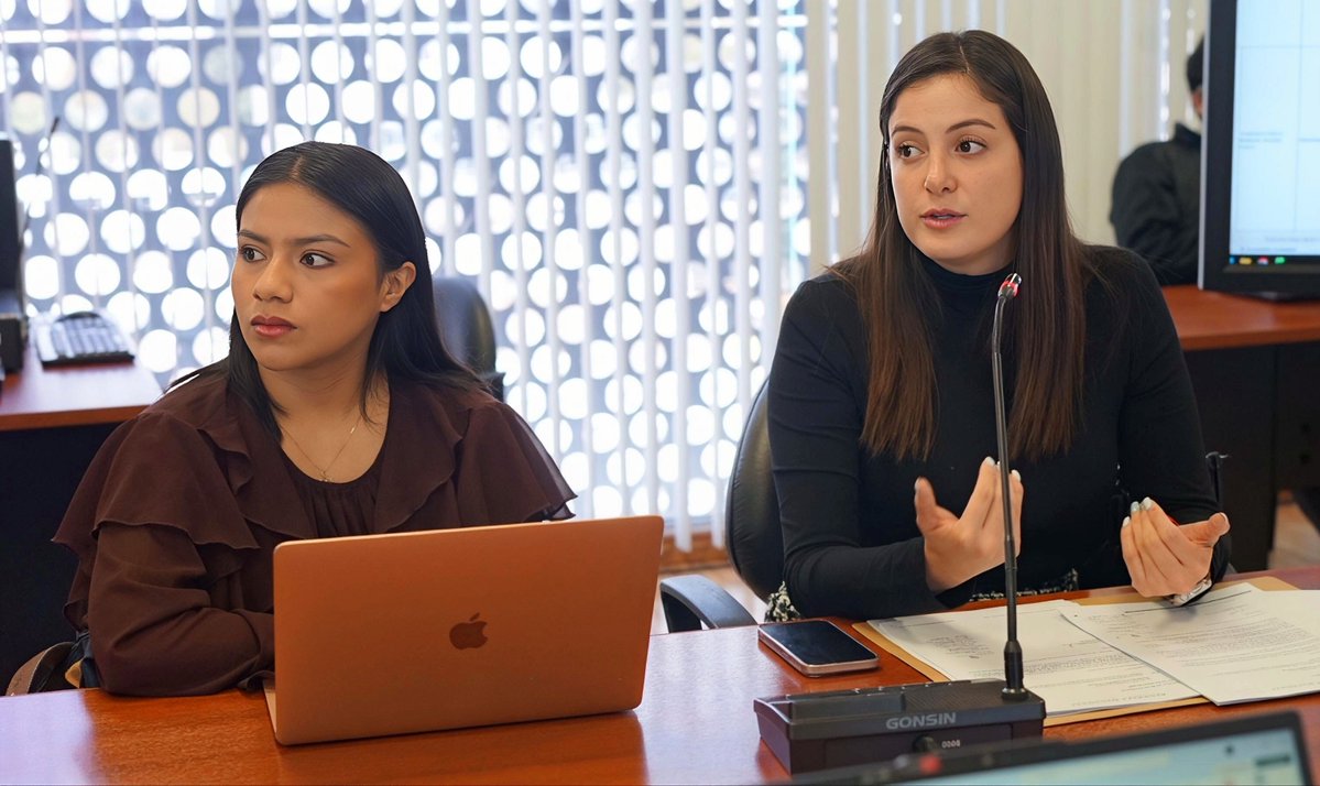 LaboralAN's tweet photo. Hoy, en Mesa Técnica #10, con la participación de delegadas del Ministerio del Trabajo, se continuó con el análisis y tratamiento del Proyecto de Ley Reformatoria a varias Leyes para Garantizar el Derecho a la Protección Prioritaria de la Mujer en el Período de Maternidad. https://t.co/EBYxuCuOXh