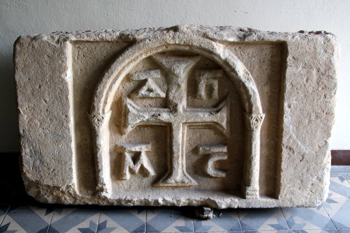 thehiddenfaceof's tweet photo. Lesser-known Istanbul

1: Hippodrome seat in the courtyard of the Blue Mosque

2: Silivrikapı Hypogeum

3: A marble slab with tetragrammic cross from Yoros Castle

4: Tower from the Walls of Galata https://t.co/aJnWA2xrSY