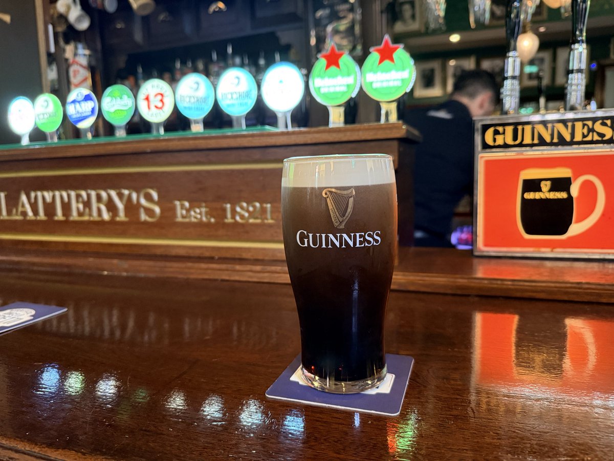 wanderingtaz's tweet photo. Tastes best in #Dublin…🍺🖤🍀 https://t.co/0EGlRKNzkG