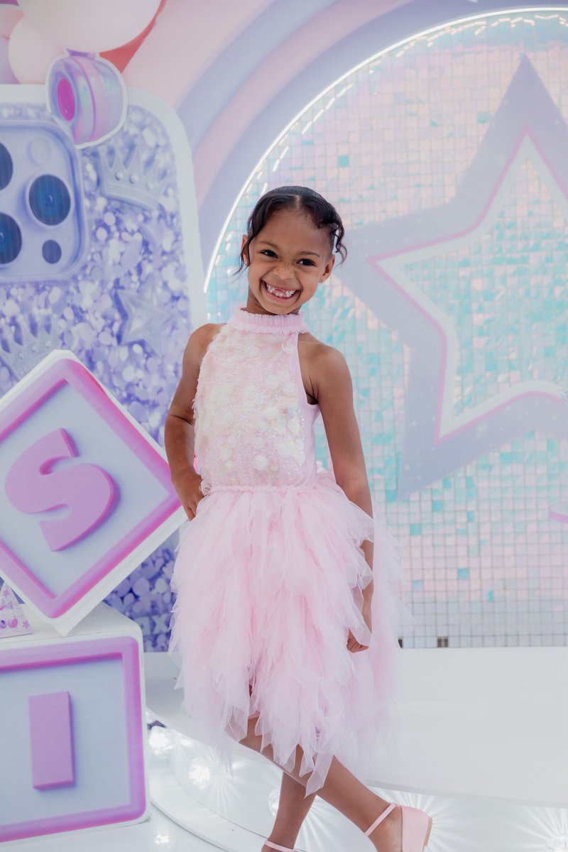 kreptplaydirty's tweet photo. Nala’s 6th birthday 💖💗 https://t.co/iV5NhvIekF