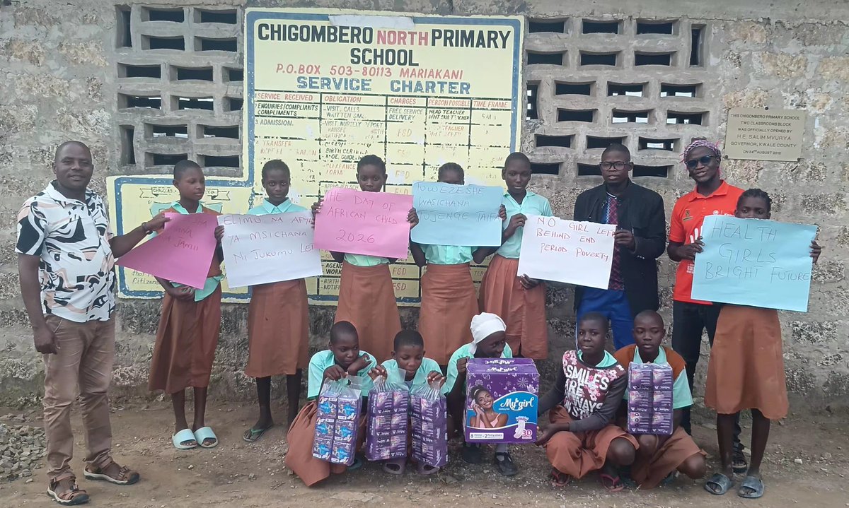 AbdhulrahmanN's tweet photo. Today, as we commemorate the Day of the African Child, we stand with our girls by distributing sanitary towels and promoting menstrual hygiene.
#ChildrenFirst #EmpowerTheGirlChild #SamburuYouthOrganisation https://t.co/RCkEuJ0rwk