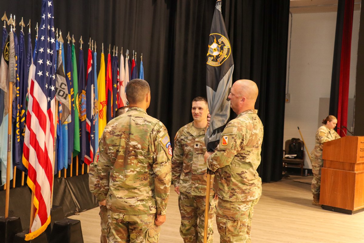 Army_Cyber_CoE's tweet photo. 🎖️Change of Command | 401st Cyber Battalion
Lt. Col. Richard L. Byrne assumed command from Lt. Col. Ryan Hand on June 16th at the Fort Gordon Signal Theater.
Thank you, Lt. Col. Hand, for your leadership. Welcome, Lt. Col. Byrne! 🇺🇸
#ChangeOfCommand #ArmyCyber #401stCyBn #CCoE https://t.co/zLDESY7oko