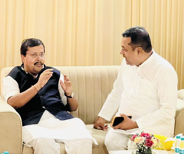 sambitswaraj's tweet photo. भारतीय जनता पार्टी के माननीय राष्ट्रीय अध्यक्ष श्री @NitinNabin जी के नई दिल्ली स्थित सरकारी आवास में आयोजित गृह प्रवेश कार्यक्रम में शामिल होकर उन्हें बधाई एवं शुभकामनाएं दीं। https://t.co/iNZQVaYY77