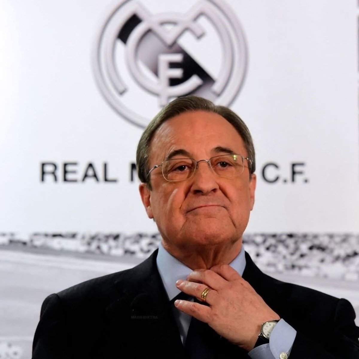 AdriRM33's tweet photo. 🚨 El Real Madrid quiere y le ha pedido a la UEFA que RETIRE al Barcelona TODOS los TÍTULOS que ganó durante la era Negreira.

TODOS esos TÍTULOS son ILEGALES.

{ @diarioas } https://t.co/bUoalVEV1m