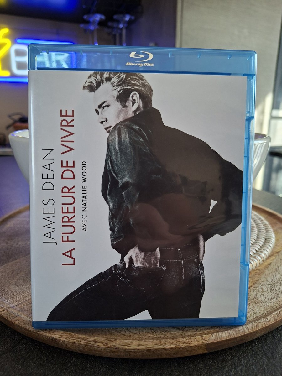 Phil_Cat's tweet photo. La fureur de vivre (Rebel without a Cause) - Nicholas Ray (1955) https://t.co/DpIGXtuR4X