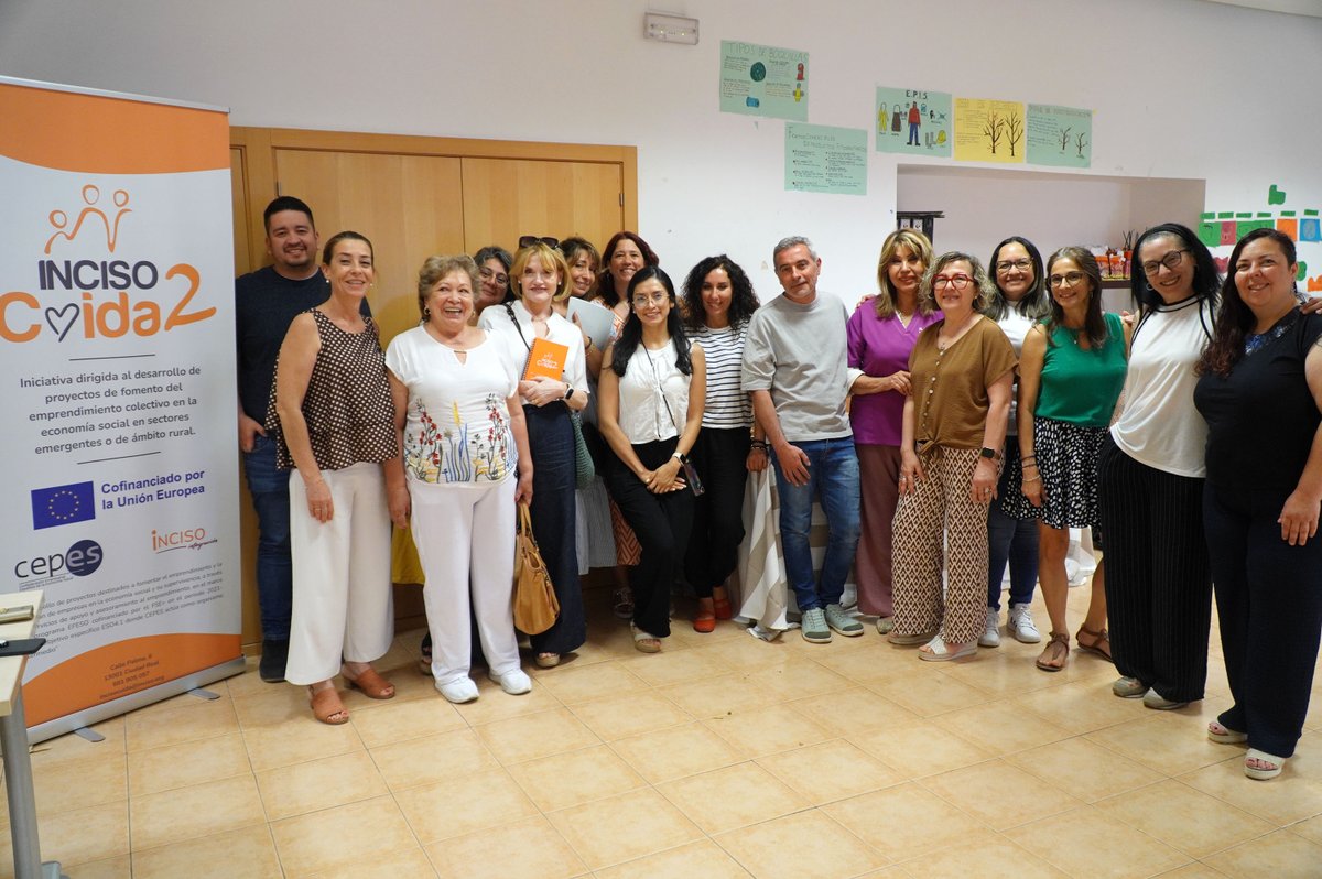 CuidaInciso's tweet photo. ☕️👩‍🏫𝗗𝗲𝘀𝗮𝘆𝘂𝗻𝗼 𝗙���𝗿𝗺𝗮𝘁𝗶𝘃𝗼 "𝗔𝗽𝗿𝗲𝗻𝗱𝗶𝗲𝗻𝗱𝗼 𝗮 𝗘𝗺𝗽𝗿𝗲𝗻𝗱𝗲𝗿" en Moral de Calatrava (CR). Hablando de #emprendimientocolectivo  #oportunidadeslaborales y #ayudas

#INCISOCuida2 @CEPES2 #FSEPlus @DiputacionCR @camaracr https://t.co/3BTiI9UxKp